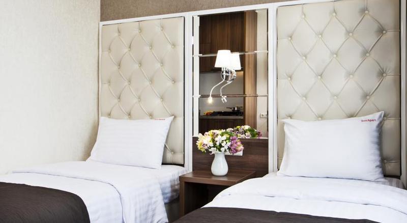 Bonapart Hotel By Uhm Kiev Ngoại thất bức ảnh