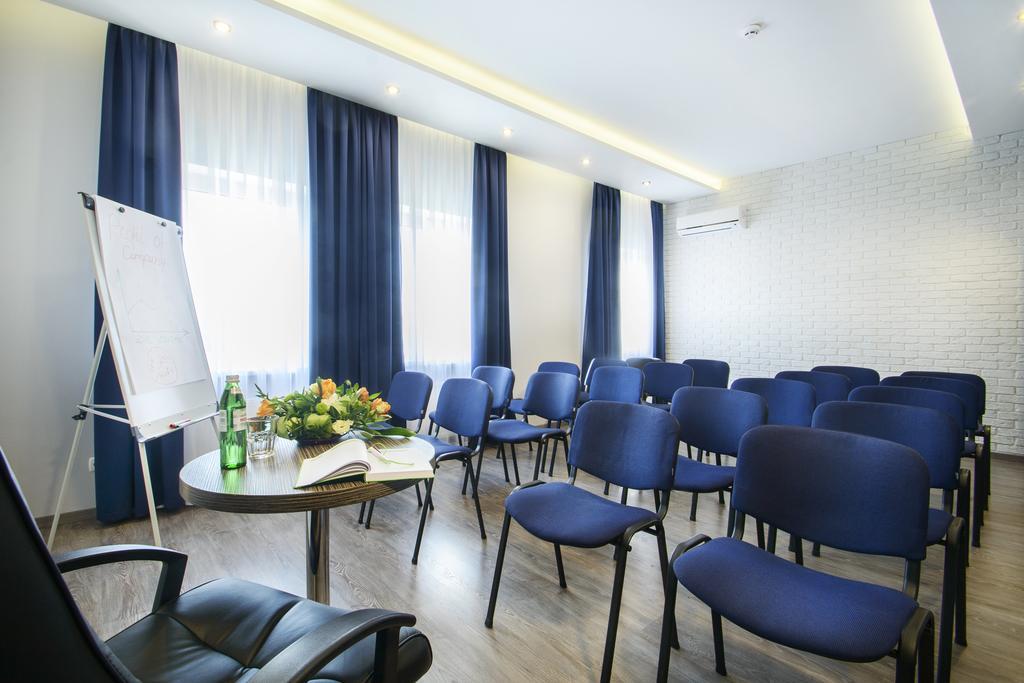 Bonapart Hotel By Uhm Kiev Ngoại thất bức ảnh