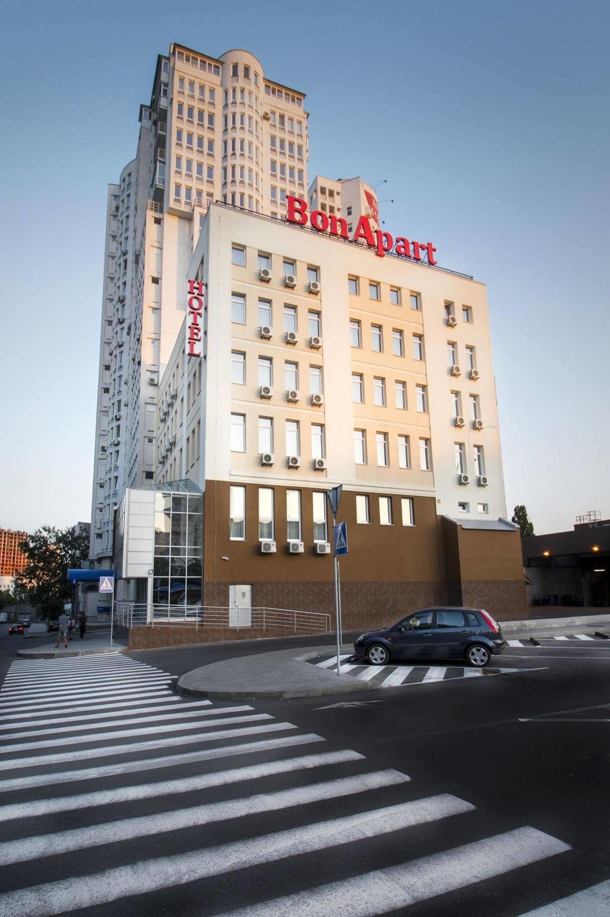 Bonapart Hotel By Uhm Kiev Ngoại thất bức ảnh