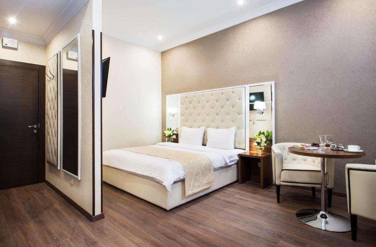 Bonapart Hotel By Uhm Kiev Ngoại thất bức ảnh
