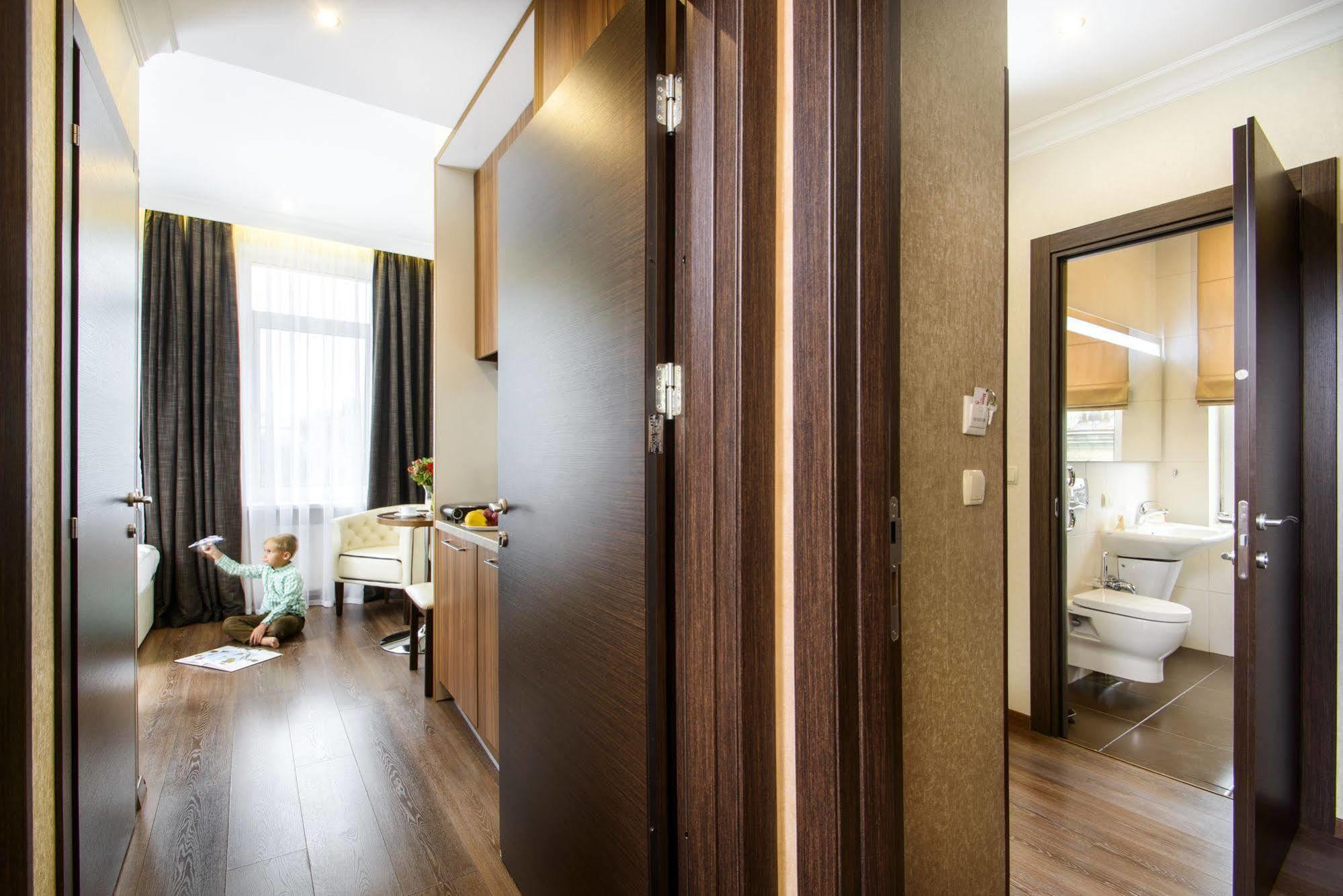 Bonapart Hotel By Uhm Kiev Ngoại thất bức ảnh