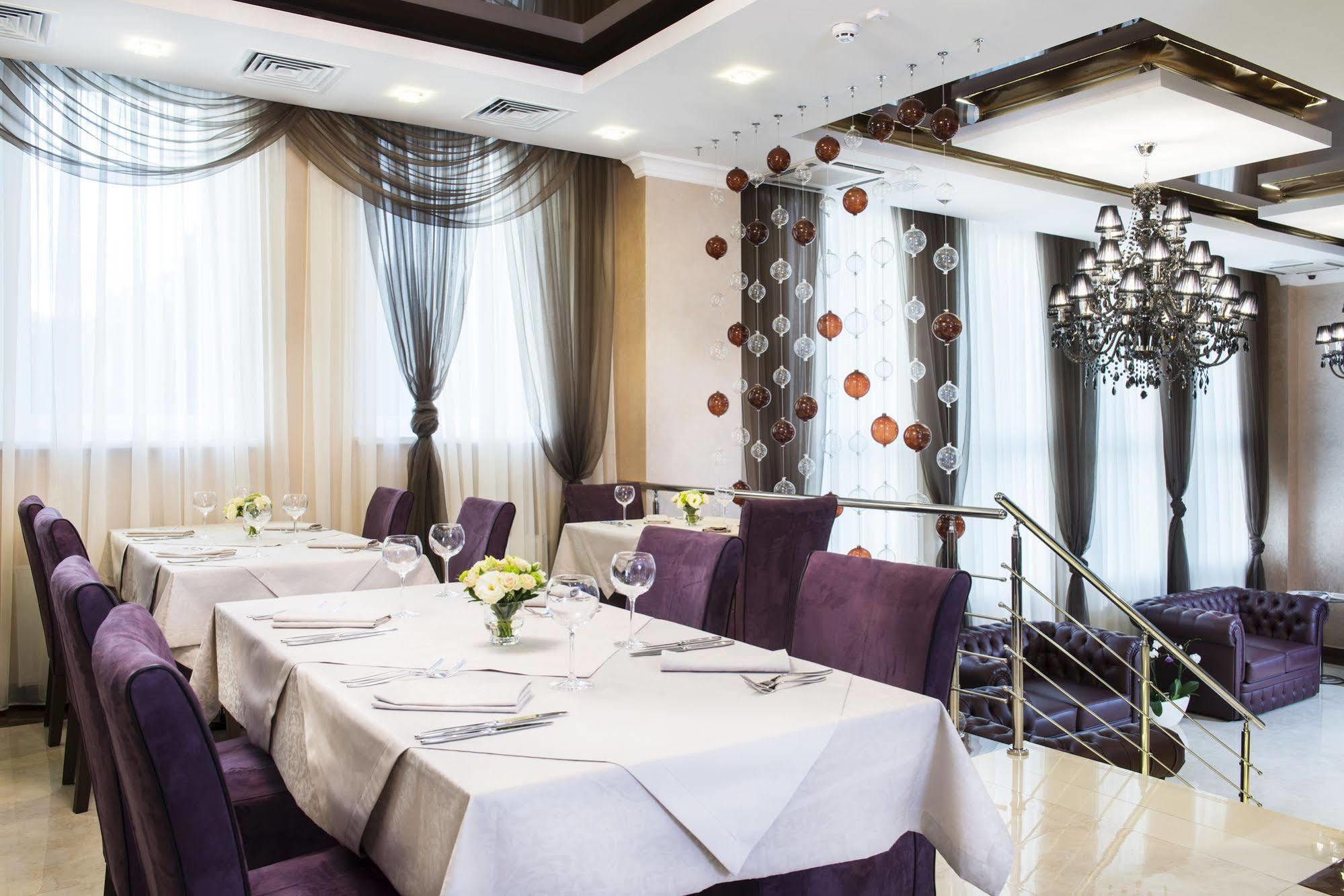 Bonapart Hotel By Uhm Kiev Ngoại thất bức ảnh