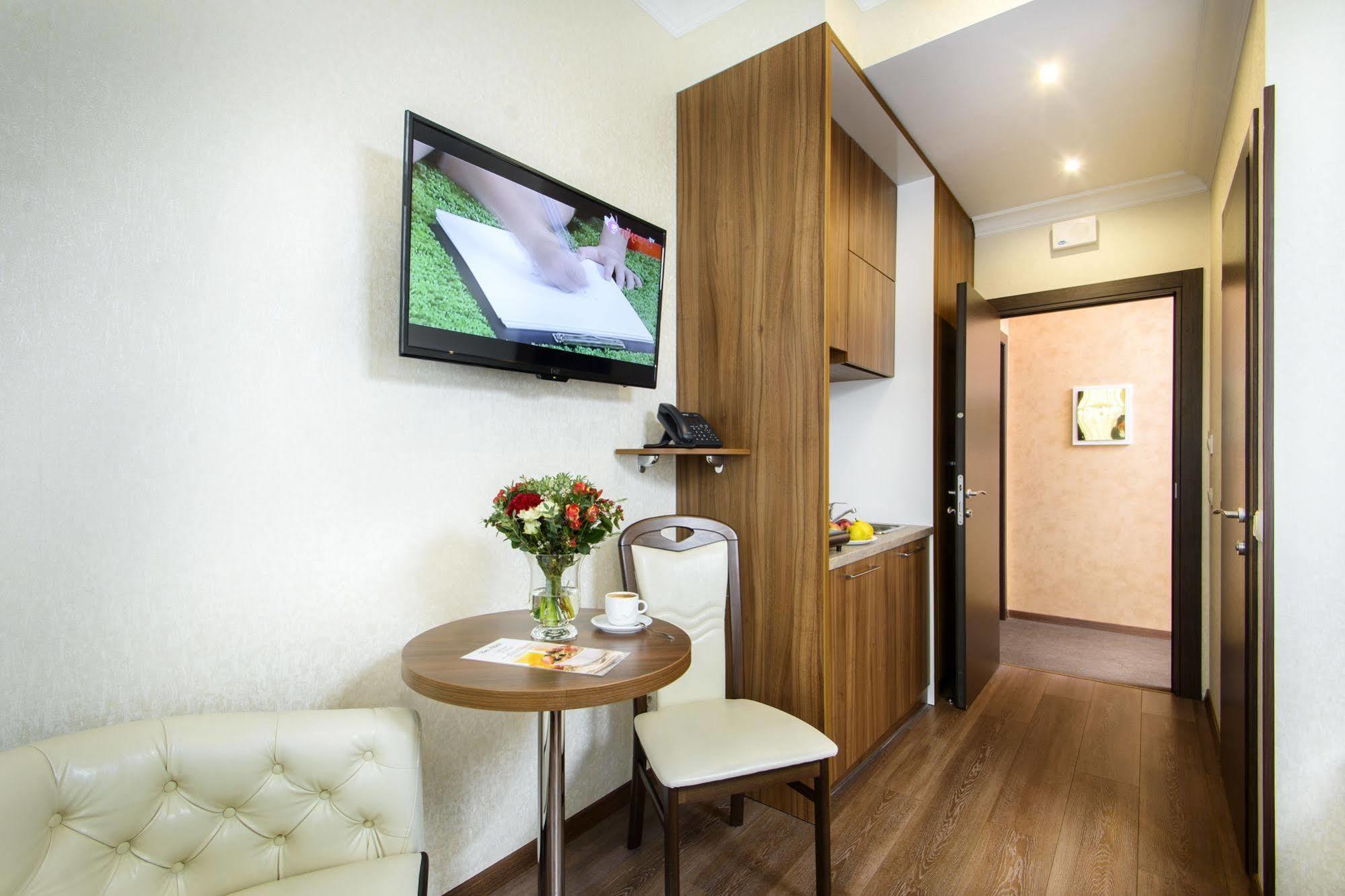 Bonapart Hotel By Uhm Kiev Ngoại thất bức ảnh