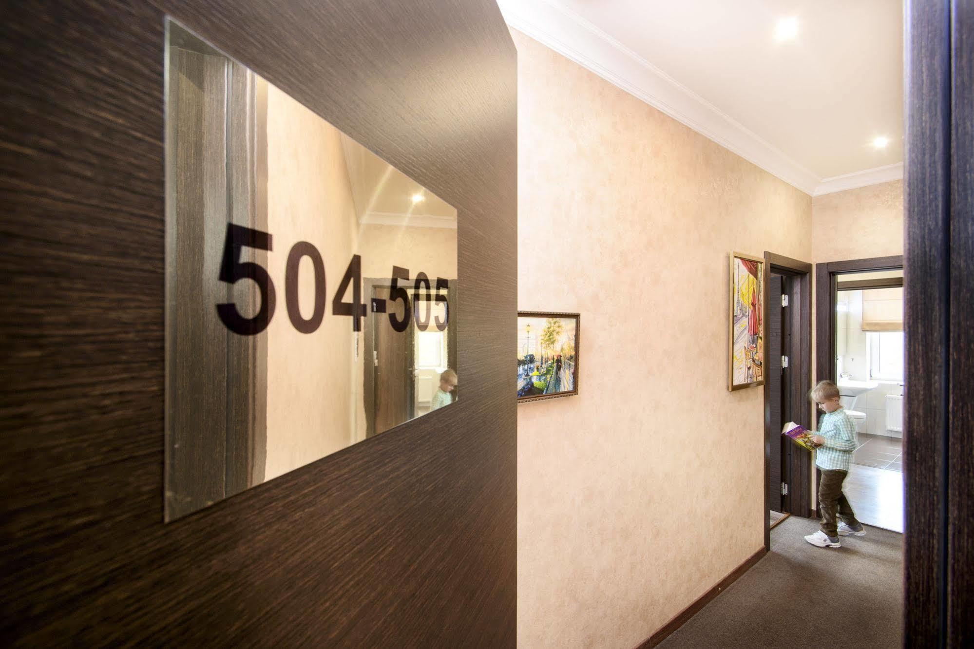 Bonapart Hotel By Uhm Kiev Ngoại thất bức ảnh
